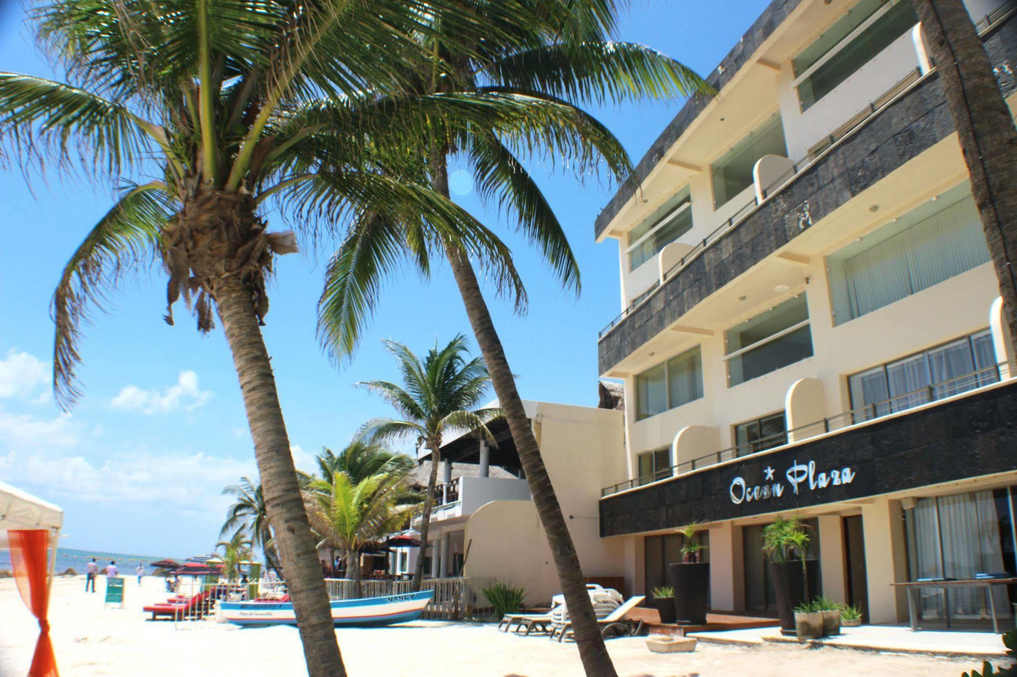 Ocean Plaza Condos Playa del Carmen Bagian luar foto